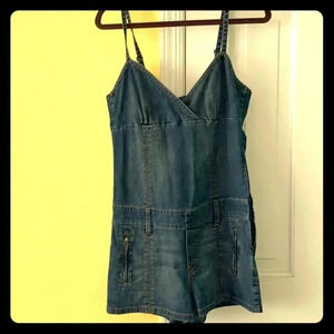 Cute jeans overall. New without tag